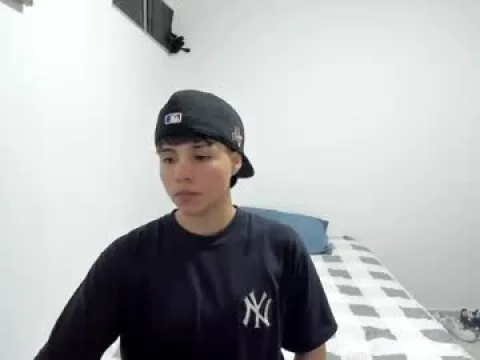 Watch BrunoCruz Live Adult Webcam Show from Colombia - Free Sex Cam Stream