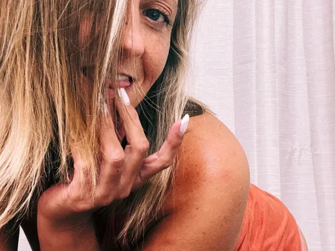 Watch MissFeralFox Offline Adult Webcam Show - Free Sex Cam Stream