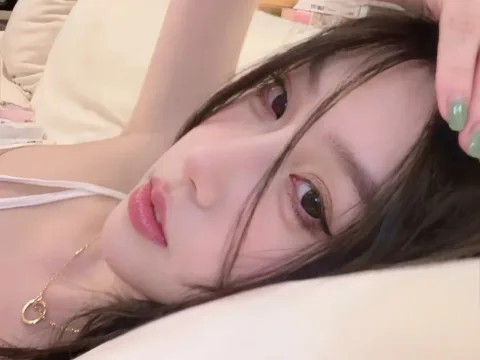 Watch Luna--1 Live Adult Webcam Show - Free Sex Cam Stream