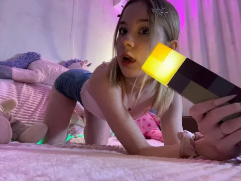 Watch Fluttershyyy Live Adult Webcam Show - Free Sex Cam Stream