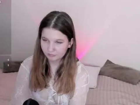 Watch Lucyblairr Offline Adult Webcam Show - Free Sex Cam Stream