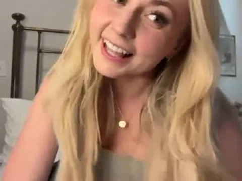 Watch Cassiexoox Offline Adult Webcam Show from United States - Free Sex Cam Stream