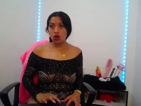 Watch Valentina Rose Offline Adult Webcam Show from Colombia - Free Sex Cam Stream