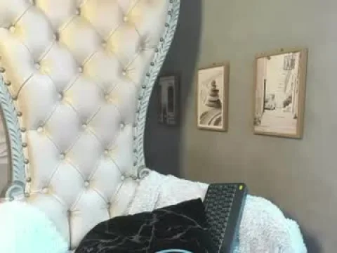 Watch Layla Live Adult Webcam Show from Colombia - Free Sex Cam Stream
