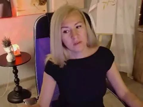Watch Donnasmitth Offline Adult Webcam Show - Free Sex Cam Stream