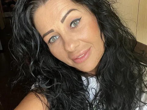 Watch IRISWHITE17 Offline Adult Webcam Show - Free Sex Cam Stream