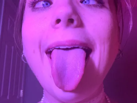 Watch Pusspuss777 Offline Adult Webcam Show - Free Sex Cam Stream