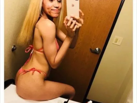 Watch Carlithefreak Live Adult Webcam Show - Free Sex Cam Stream
