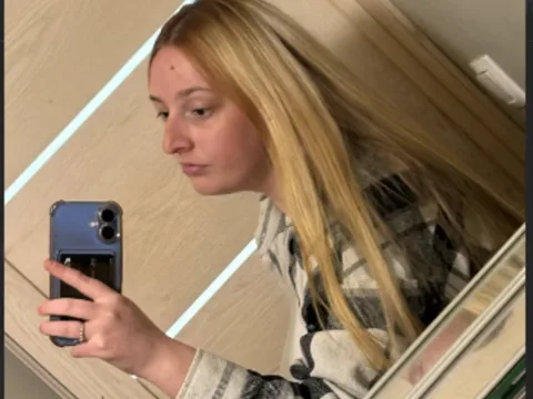 Watch MadeleneEfrons Live Adult Webcam Show - Free Sex Cam Stream