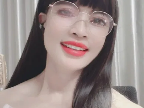 Watch Yangzikrian20 Live Adult Webcam Show - Free Sex Cam Stream
