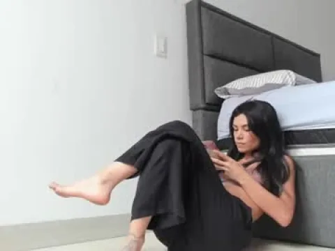 Watch Anahenao Live Adult Webcam Show from Colombia - Free Sex Cam Stream