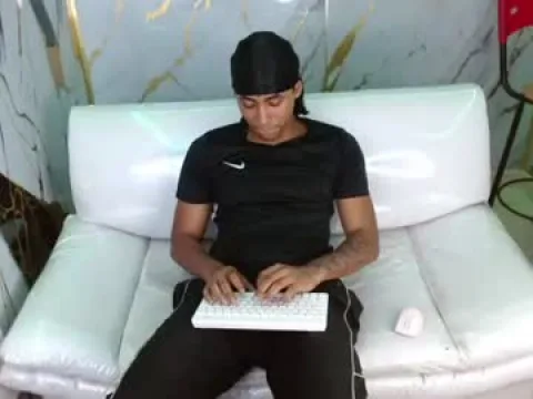 Watch Ed Offline Adult Webcam Show from Colombia - Free Sex Cam Stream
